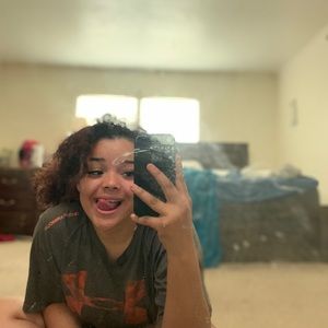 Meet your Posher, Mckinzlee